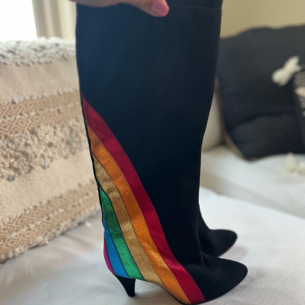 Rainbow 🌈 boots - Picture 4 of 14